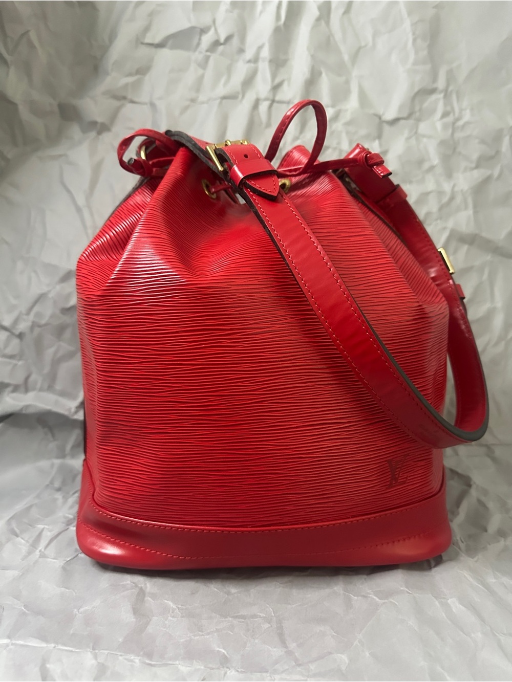 Louis Vuitton Red Bucket Epi genuine vintage Shoulder Bag